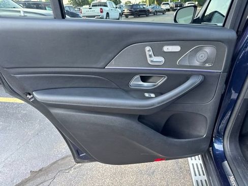 Used 2022 Mercedes-Benz GLS 450 4MATIC image 18