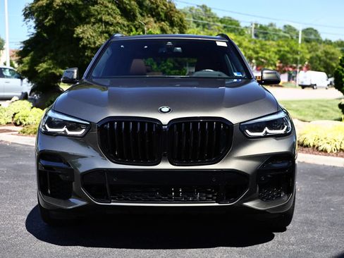 Used 2023 BMW X5 xDrive40i w/ M Sport Package AWD/4WD image 14