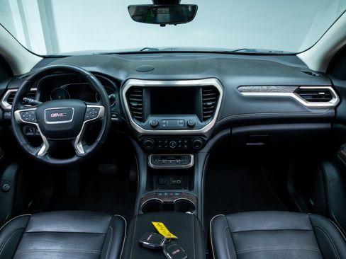 Used 2021 GMC Acadia Denali w/ Denali Ultimate Package AWD/4WD image 8