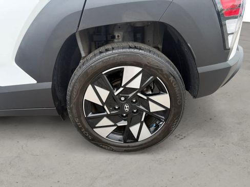 Used 2024 Hyundai Kona SEL AWD/4WD image 10