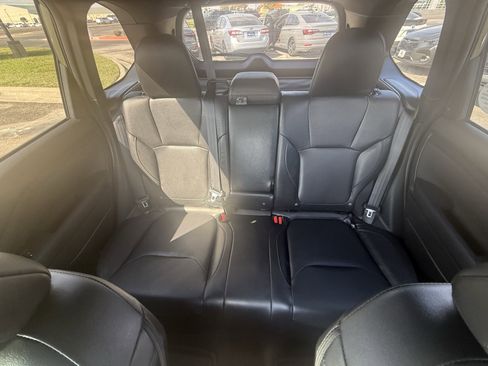 Used 2025 Subaru Forester Limited image 15