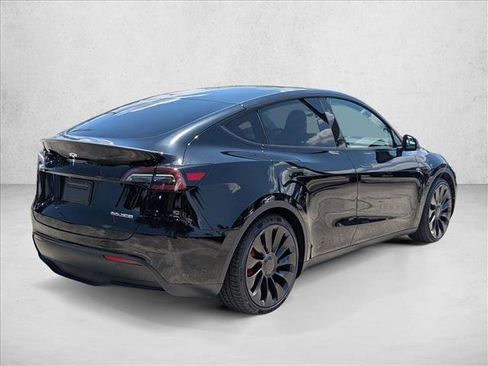 Used 2025 Tesla Model Y Performance AWD/4WD image 5