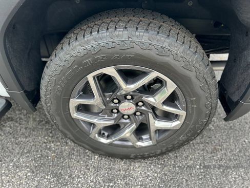 New 2026 GMC Sierra 1500 SLT w/ SLT Premium Package AWD/4WD image 44