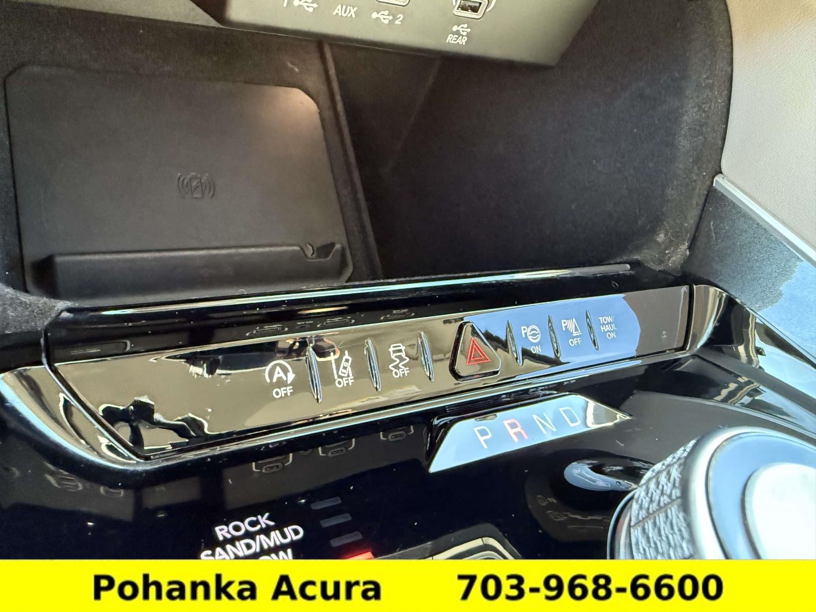 Used 2024 Jeep Wagoneer 4WD w/ Convenience Group I image 26