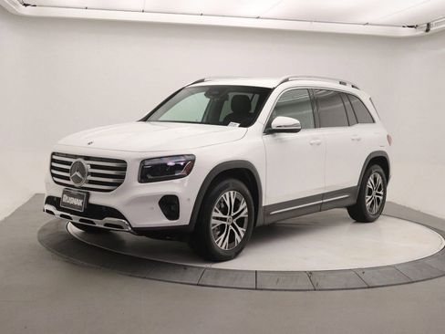 Used 2026 Mercedes-Benz GLB 250 image 3