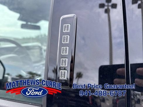 New 2026 Ford F250 Lariat w/ Black Appearance Package AWD/4WD image 9