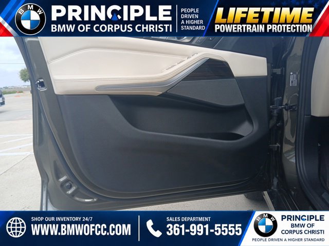 Used 2020 BMW X7 xDrive40i w/ Premium Package AWD/4WD image 21
