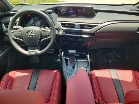 Used 2019 Lexus UX 200 F Sport w/ F Sport Premium Package FWD image 14