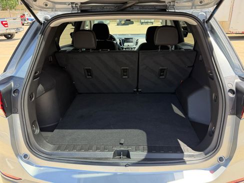 Used 2023 Chevrolet Equinox LS w/ LS Convenience Package FWD image 24