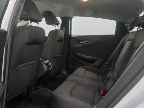 Used 2022 Chevrolet Malibu LT FWD image 17