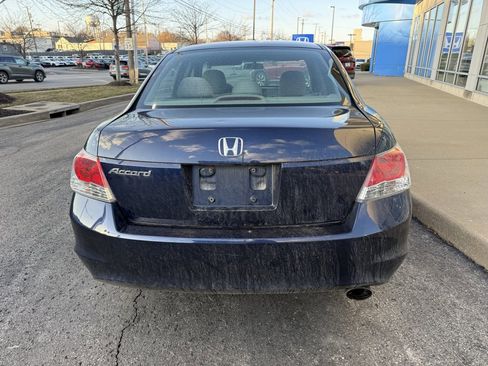 Used 2010 Honda Accord LX-P image 7