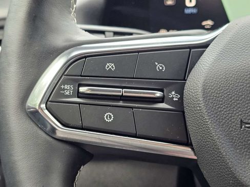 Used 2026 Chevrolet Traverse Z71 AWD/4WD image 27