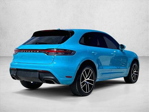 Used 2023 Porsche Macan AWD/4WD image 2