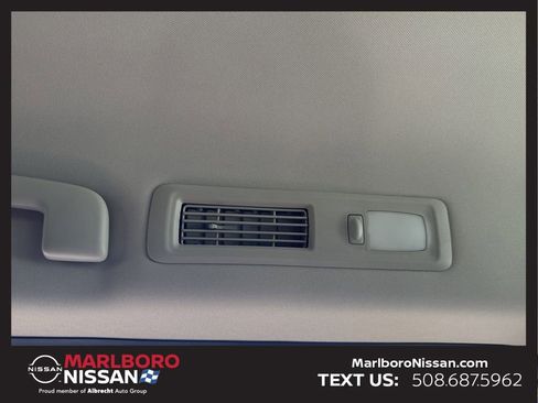 New 2025 Nissan Pathfinder SL w/ Black Appearance Package image 28