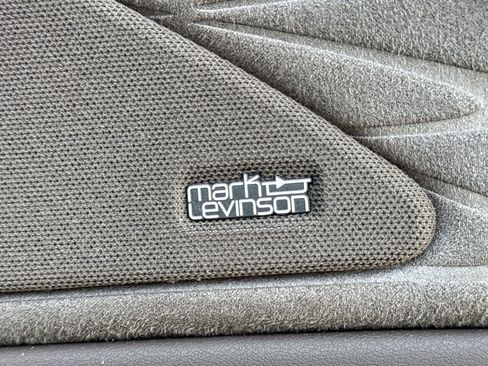 Used 2025 Lexus RX 450h AWD w/ Luxury Package image 20