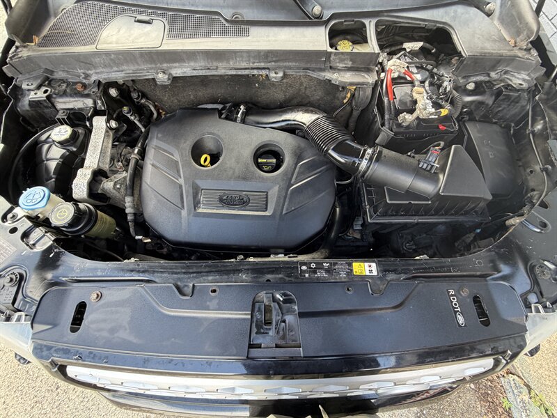 Used 2014 Land Rover LR2 AWD/4WD image 18