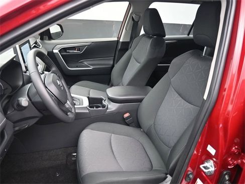 Used 2025 Toyota RAV4 XLE w/ Convenience Package image 19