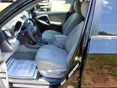 Used 2011 Toyota RAV4 4WD w/ Base L4 Extra Value Pkg image 15