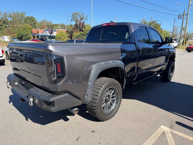 Used 2020 Toyota Tundra SR5 w/ SR5 Upgrade Package AWD/4WD image 4