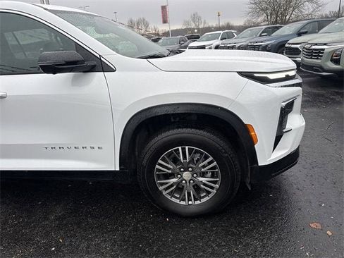 New 2026 Chevrolet Traverse LT w/ Driver Confidence Package image 33