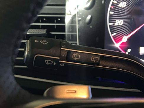 Used 2025 Mercedes-Benz GLE 450e 4MATIC image 15