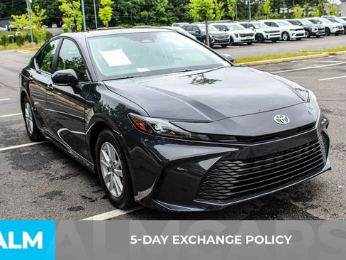 Used 2026 Toyota Camry LE FWD image 4