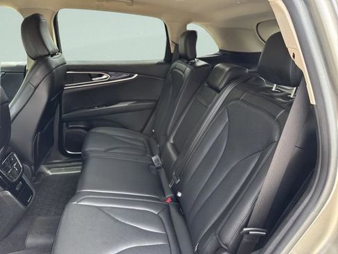 Certified 2023 Lincoln Nautilus Reserve FWD image 26