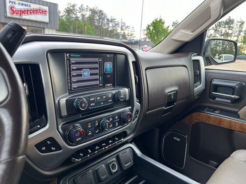 Used 2018 GMC Sierra 1500 SLT image 15