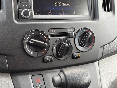Used 2020 Nissan NV200 SV w/ Back Door Glass Package FWD image 9