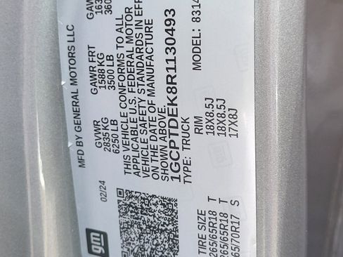 Used 2024 Chevrolet Colorado Z71 w/ Z71 Convenience Package 2 image 30