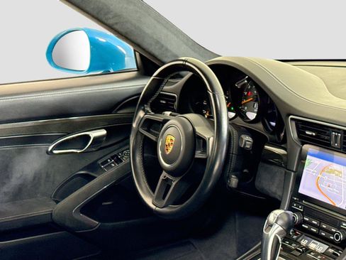 Used 2018 Porsche 911 GT3 w/ Sport Chrono Package RWD image 29