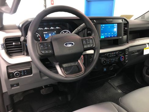 New 2026 Ford F250 XL w/ XL Chrome Package AWD/4WD image 15