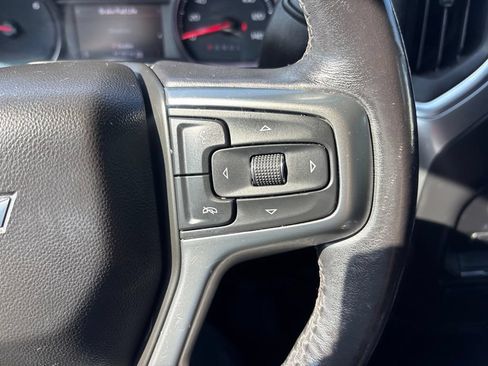Used 2022 Chevrolet Silverado 1500 LT w/ Z71 Off-Road Package AWD/4WD image 25