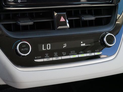 Certified 2022 Toyota Corolla LE image 23