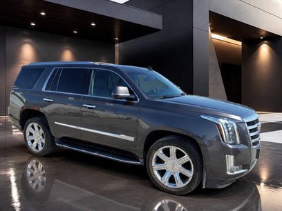 Used 2016 Cadillac Escalade Luxury