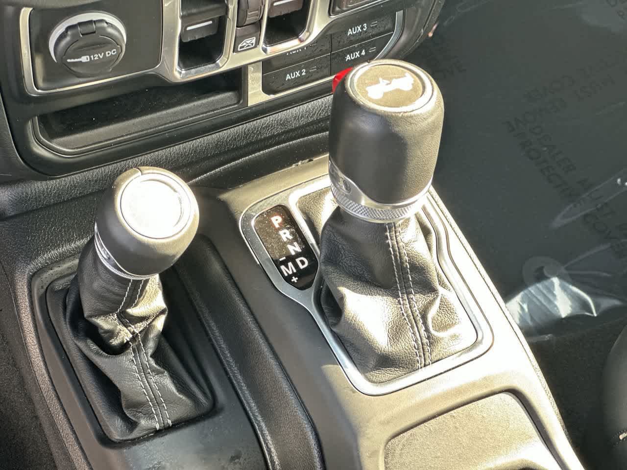 Used 2024 Jeep Wrangler High Altitude AWD/4WD image 27