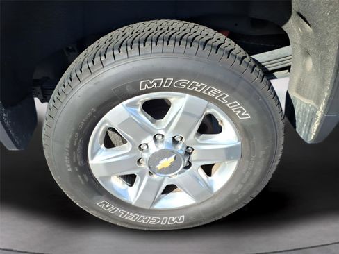 Used 2023 Chevrolet Silverado 2500 LTZ image 11