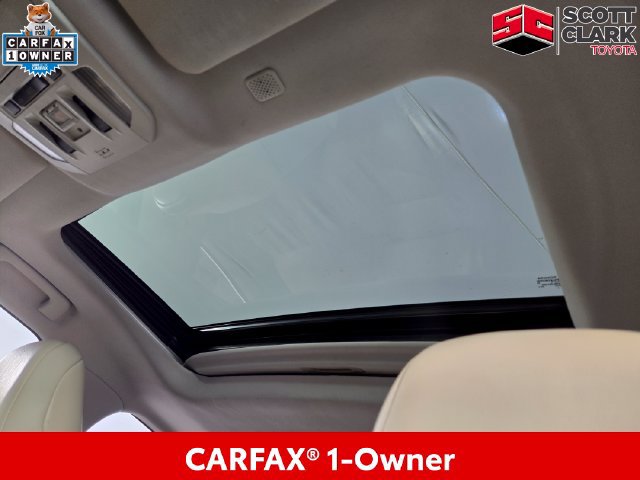 Used 2021 Toyota Highlander XLE FWD image 19