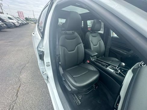 Used 2025 Jeep Compass Limited w/ High Altitude Package AWD/4WD image 27