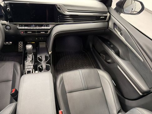 Used 2025 Toyota Camry XSE FWD image 26