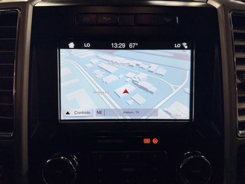 Used 2017 Ford F250 Lariat w/ Lariat Value Package image 39