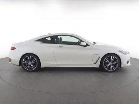 Used 2019 INFINITI Q60 3.0t Luxe RWD image 8