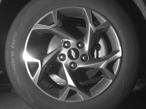 Used 2025 Chevrolet Trax LT FWD image 12
