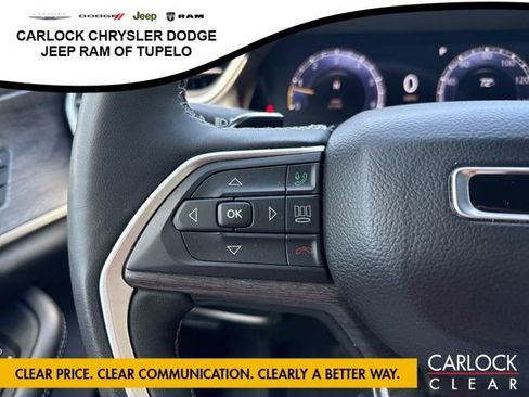 Used 2024 Jeep Grand Cherokee L Limited w/ Luxury Tech Group II AWD/4WD image 15