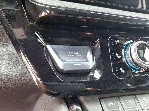 New 2026 GMC Sierra 1500 AT4 w/ AT4 Premium Package AWD/4WD image 26