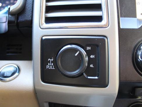 Used 2017 Ford F250 Lariat w/ Lariat Ultimate Package image 38