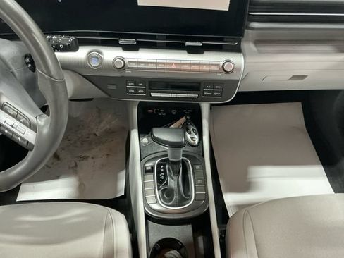 Certified 2024 Hyundai Kona SEL FWD image 12