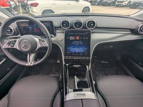 Used 2025 Mercedes-Benz C 300 4MATIC Sedan image 2