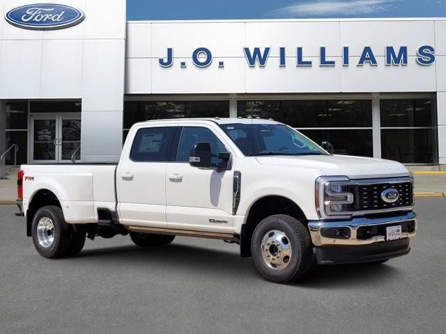 New 2026 Ford F350 Lariat w/ Lariat Ultimate Package AWD/4WD image 1