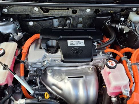 Used 2017 Toyota RAV4 Limited AWD/4WD image 17